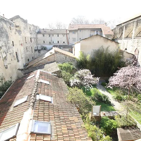 Les Carmes-climatisation-confort-wifi-hypercentre-netflix * Avignon