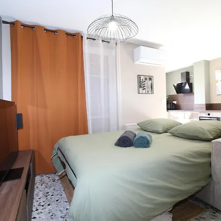 Apartment Les Carmes-climatisation-confort-wifi-hypercentre-netflix Avignon