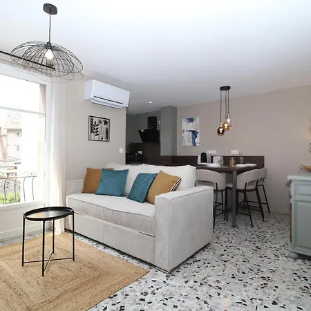 Apartment Les Carmes-climatisation-confort-wifi-hypercentre-netflix *